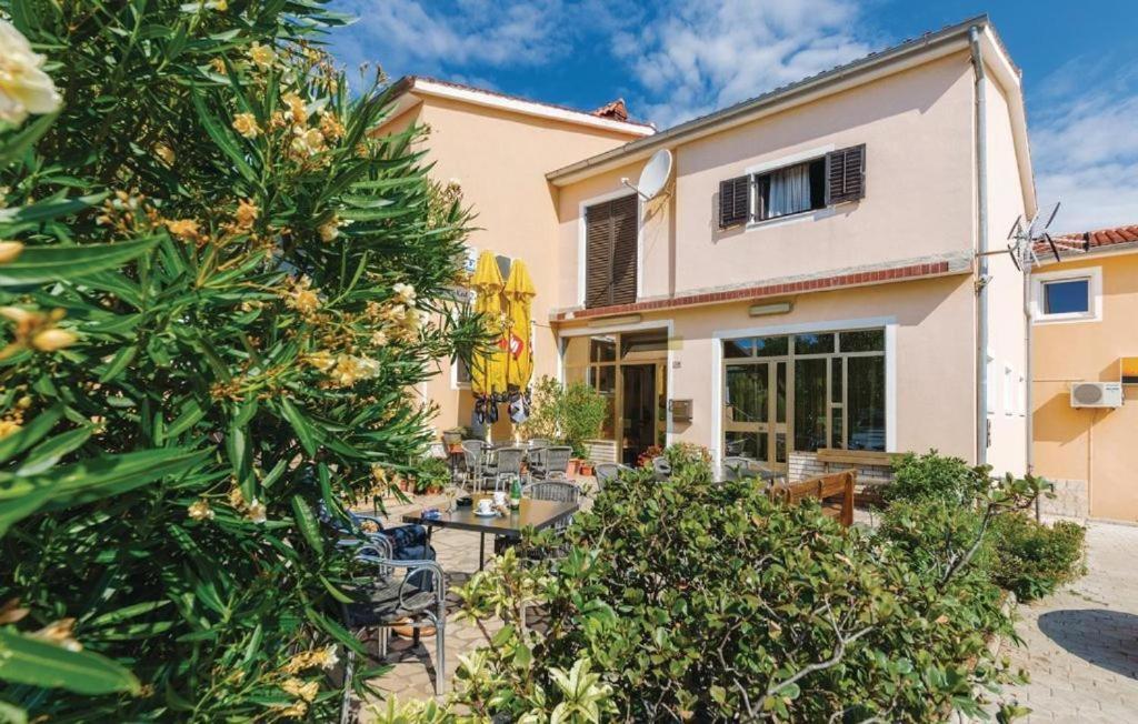 Valdebek 2 Apartment Pula Bagian luar foto